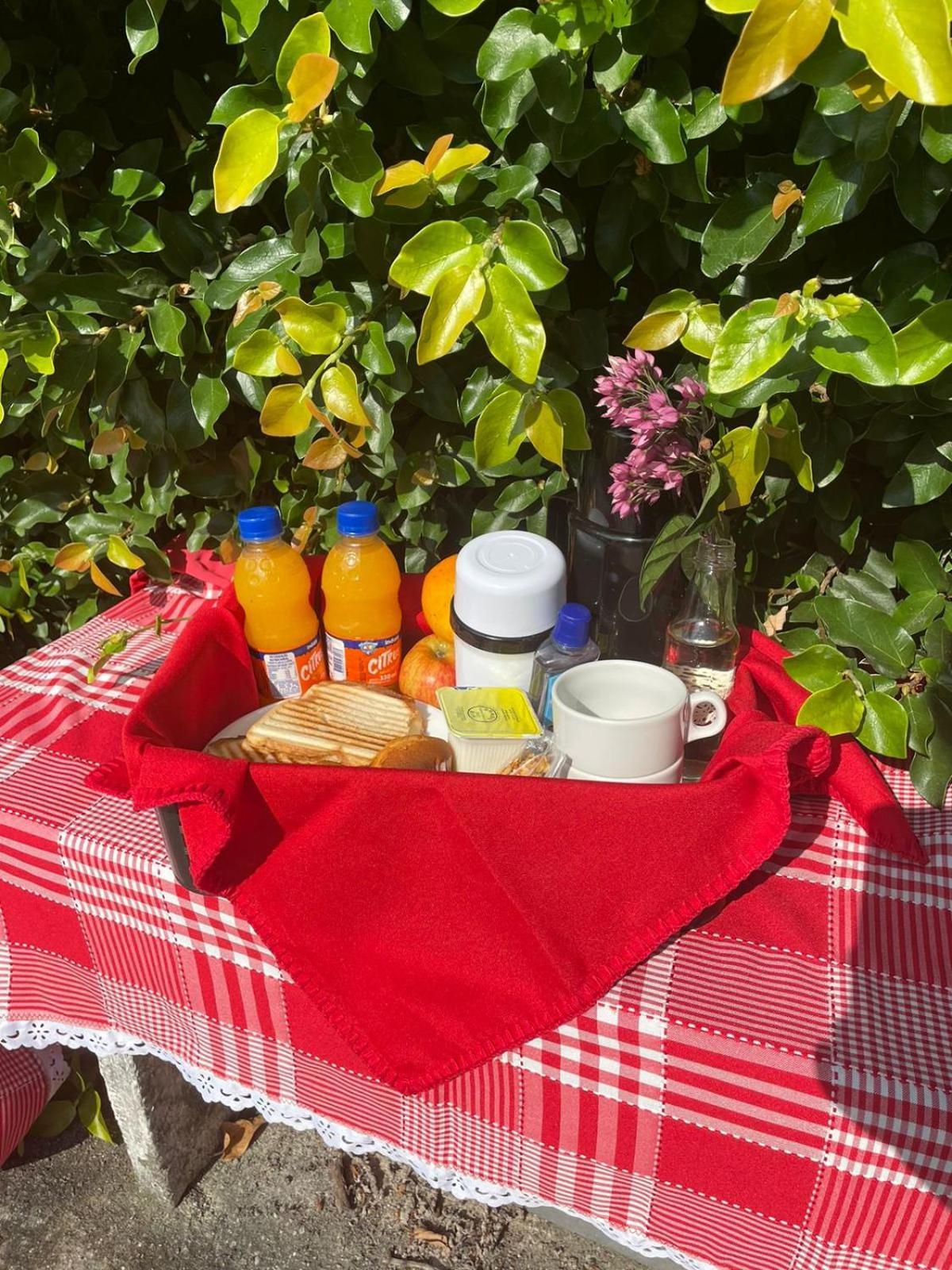 Pouzada Bom Clima - Servimos Cestas De Cafe Da Manha - Melhor Custo Beneficio Em Gravata Bagian luar foto